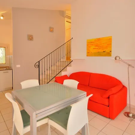 Apartment Polluce *