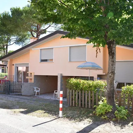 Polluce Apartment *